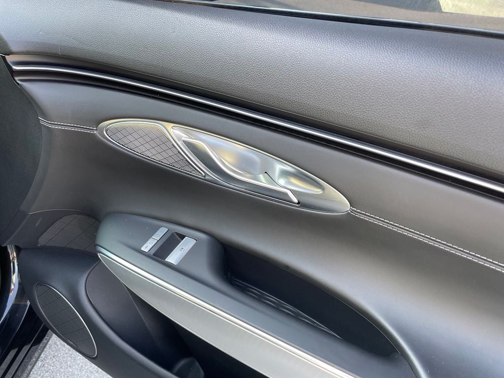 2022 Genesis GV70 2.5T - PANORAMIC SUNROOF / VENTILATED SEATS