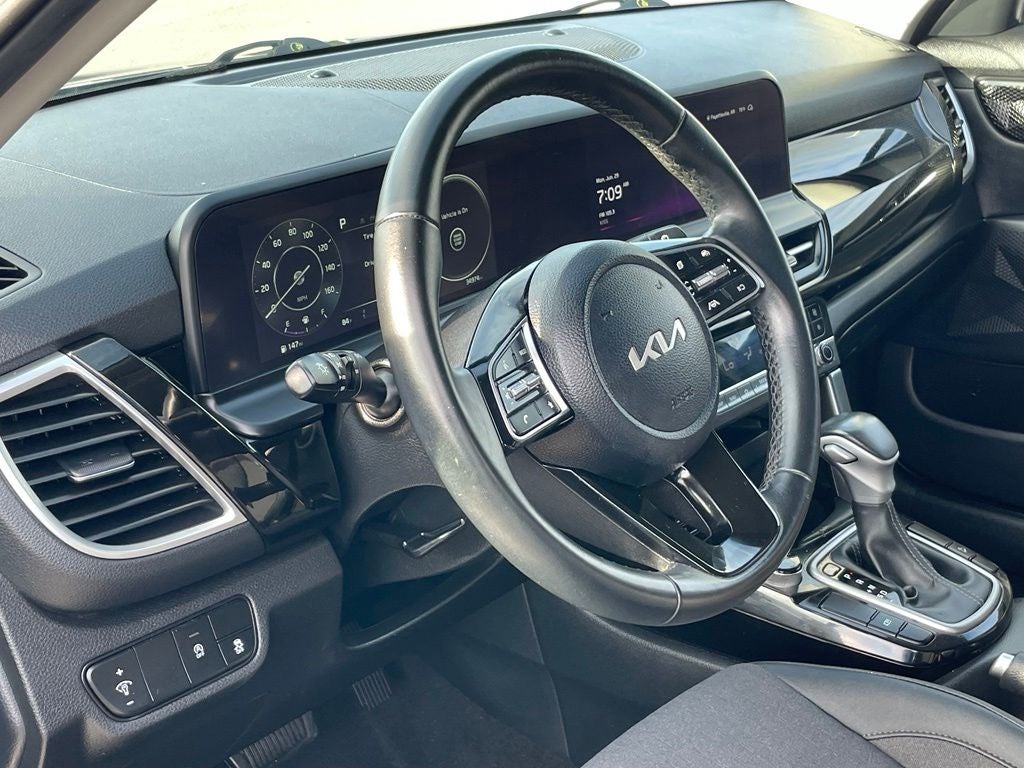 2024 Kia Seltos S - KIA CERTIFIED / APPLE CARPLAY