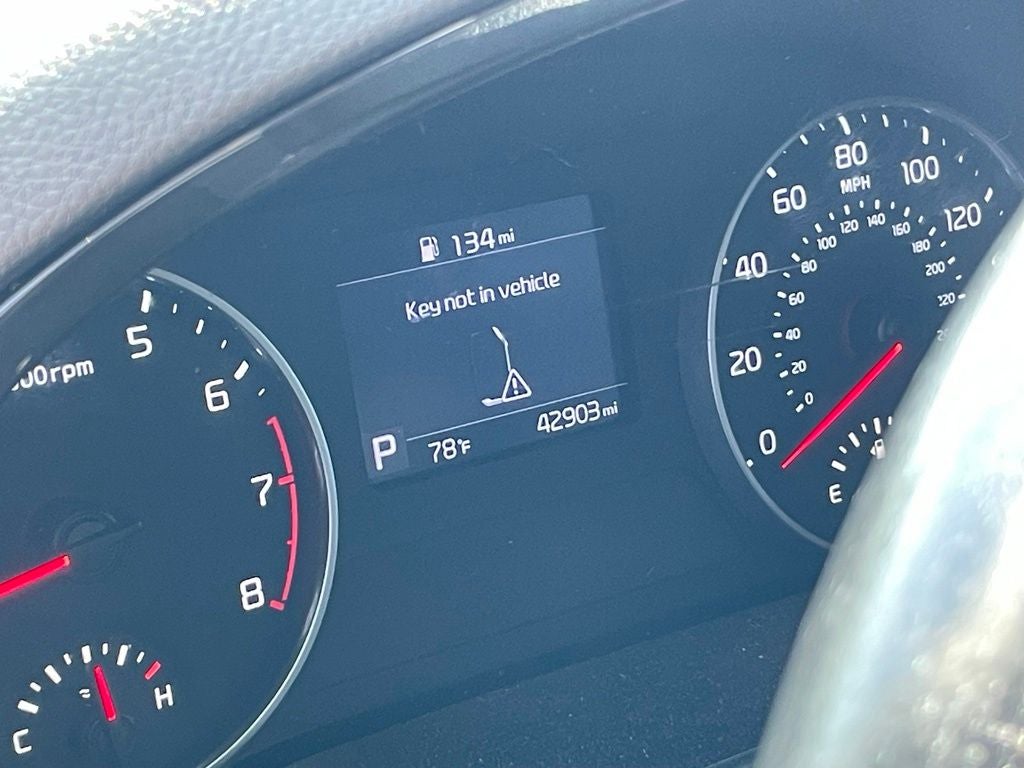 2023 Kia Seltos S - KIA CERTIFIED / NAVIGATION PKG