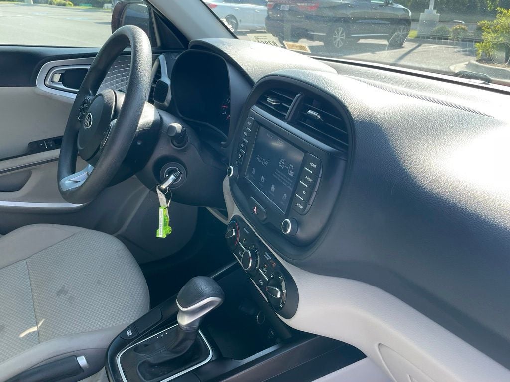 2020 Kia Soul LX - APPLE CARPLAY / LOW MILEAGE