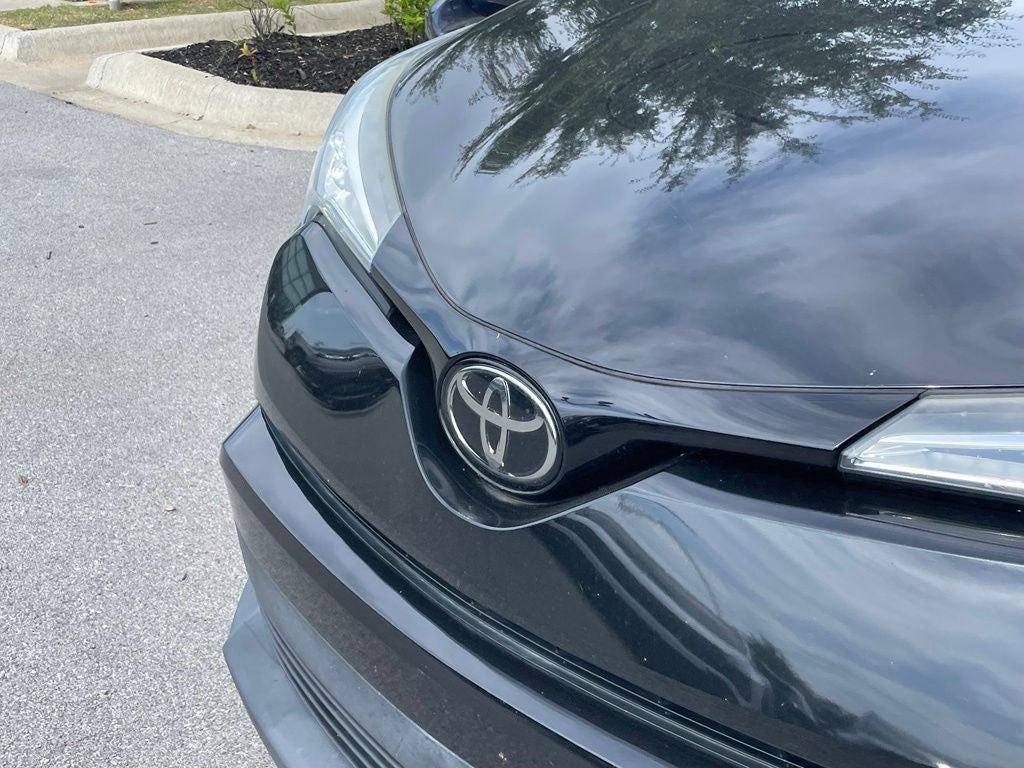 2019 Toyota C-HR XLE - LANE CHANGE ASSIST / APPLE CARPLAY