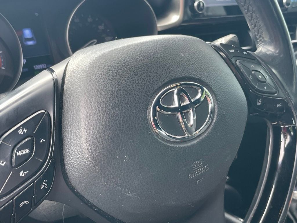 2019 Toyota C-HR XLE - LANE CHANGE ASSIST / APPLE CARPLAY