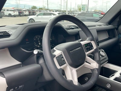2025 Land Rover Defender 110 X-Dynamic SE