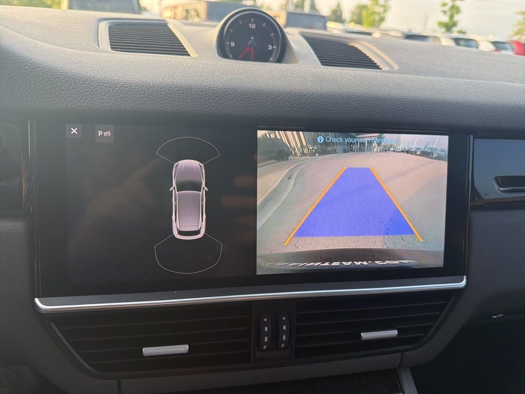 2019 Porsche Cayenne Base - PANORAMIC SUNROOF / MEMORY SEATS