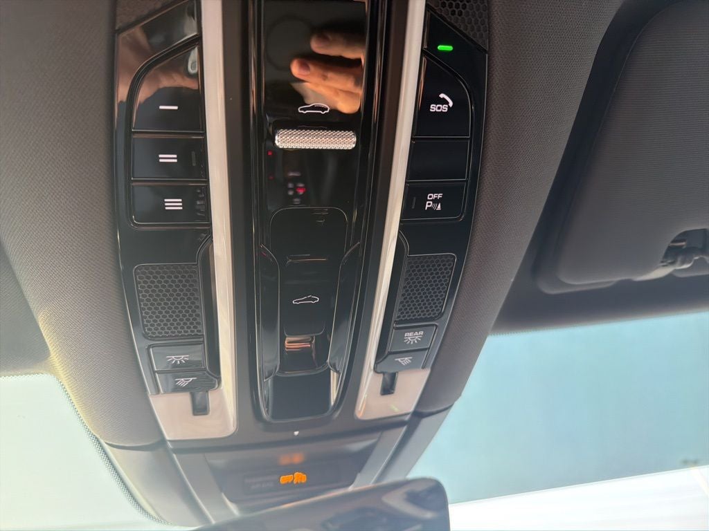2019 Porsche Cayenne Base - PANORAMIC SUNROOF / MEMORY SEATS