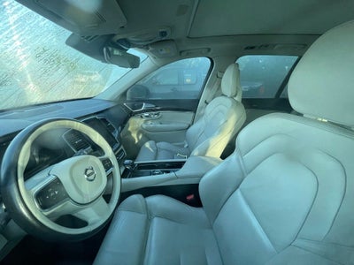 2017 Volvo XC90 T6 Momentum - 360 SURROUND VIEW / PANORAMIC MOONROOF