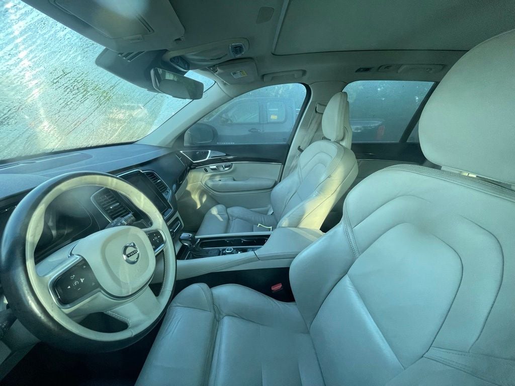 2017 Volvo XC90 T6 Momentum - 360 SURROUND VIEW / PANORAMIC MOONROOF
