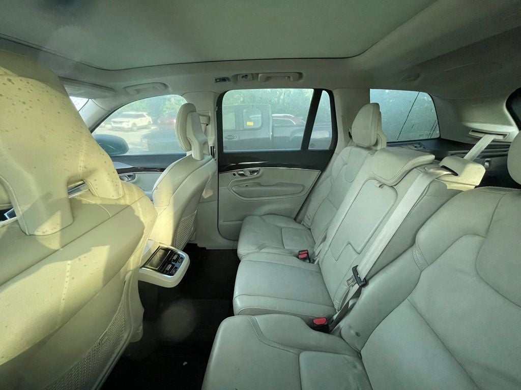 2017 Volvo XC90 T6 Momentum - 360 SURROUND VIEW / PANORAMIC MOONROOF