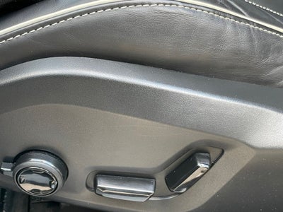 2022 Volvo XC60 B5 R-Design - NAVIGATION / POWER MOONROOF
