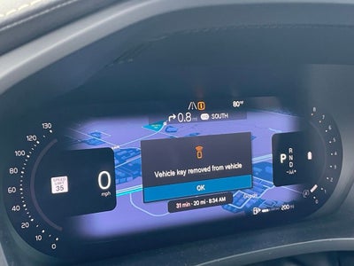2022 Volvo XC60 B5 R-Design - NAVIGATION / POWER MOONROOF
