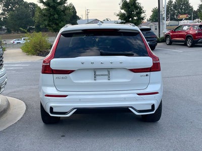 2022 Volvo XC60 B5 R-Design - NAVIGATION / POWER MOONROOF