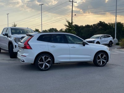 2022 Volvo XC60 B5 R-Design - NAVIGATION / POWER MOONROOF