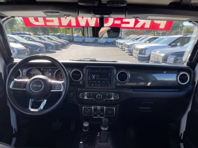 2020 Jeep Wrangler Unlimited Sahara Altitude Leather, Navi, Alpine, One Owner, Clean CarFax