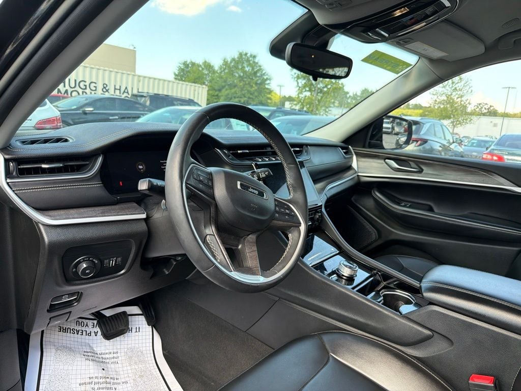 2023 Jeep Grand Cherokee Limited Black Appearance Pkg, CarFax One Owner