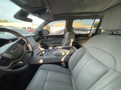 2023 Jeep Grand Wagoneer Base Clean CarFax, One Owner