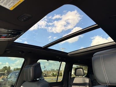 2023 Jeep Grand Wagoneer Base