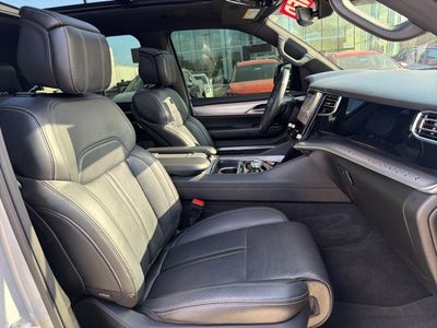 2023 Jeep Grand Wagoneer Base