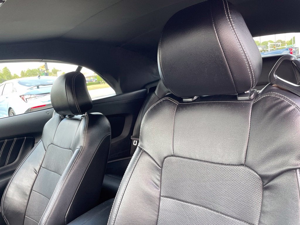 2021 Ford Mustang GT Premium Clean CarFax, Leather