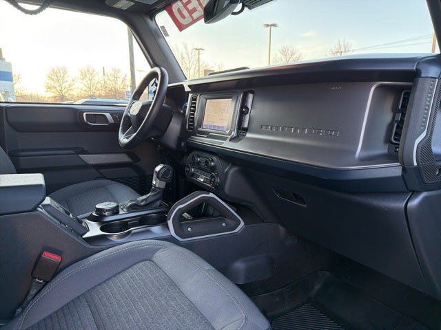 2023 Ford Bronco Outer Banks Sasquatch package