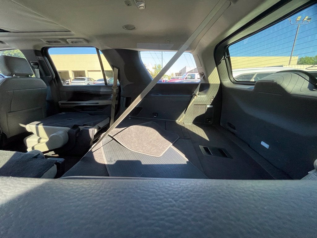 2020 Ford Expedition Limited Leather, Moonroof, Third Row, Clean CarFax, One Ow