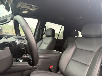 2025 Chevrolet Tahoe LT CLEAN CARFAX 1-OWNER