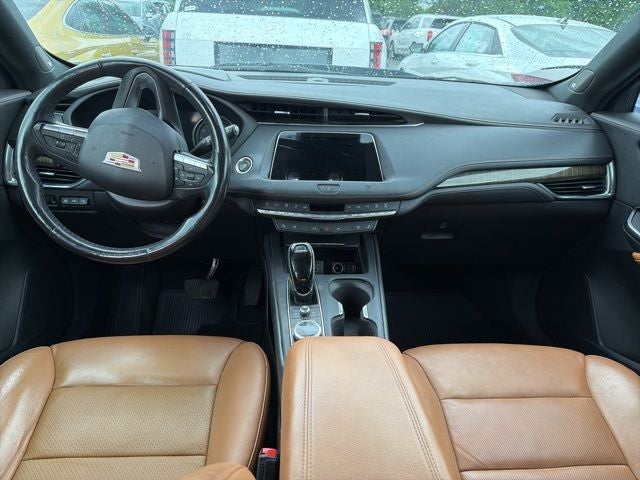 2021 Cadillac XT4 Premium Luxury