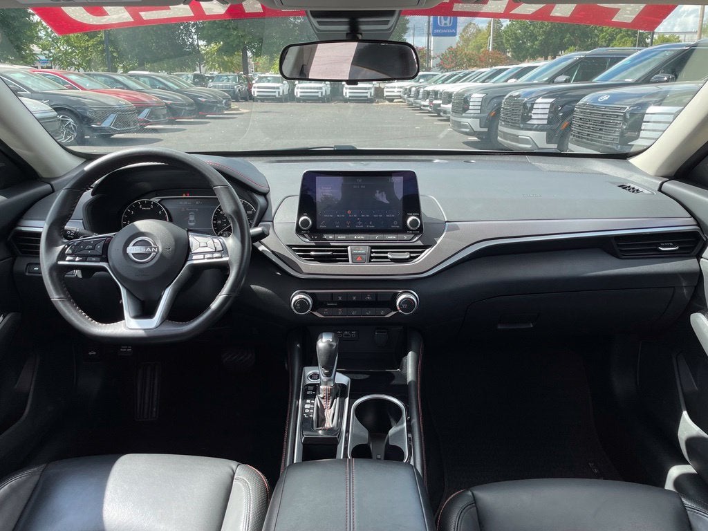 2024 Nissan Altima 2.5 SR Clean CarFax, One Owner