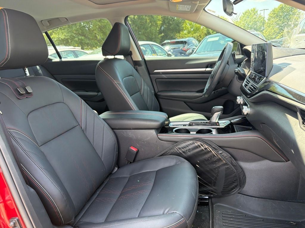 2025 Nissan Altima 2.5 SR CLEAN CARFAX 1-OWNER