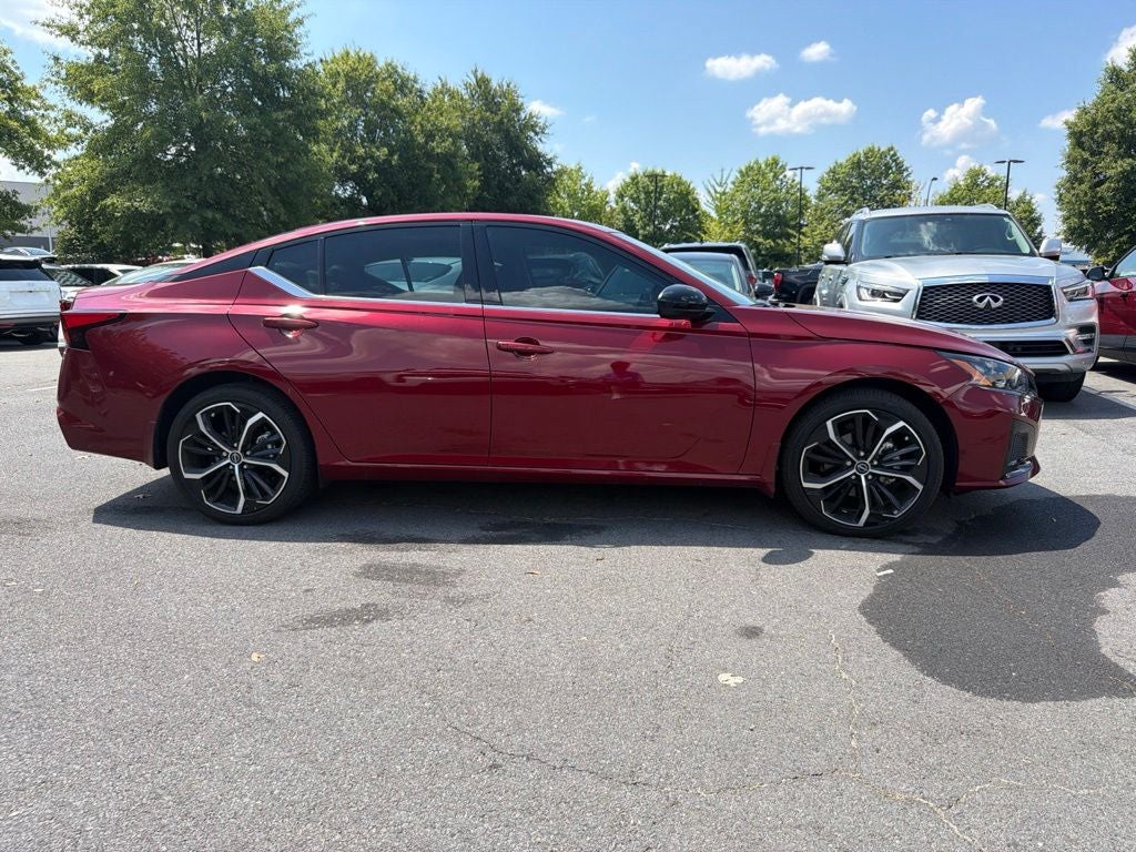 2025 Nissan Altima 2.5 SR CLEAN CARFAX 1-OWNER