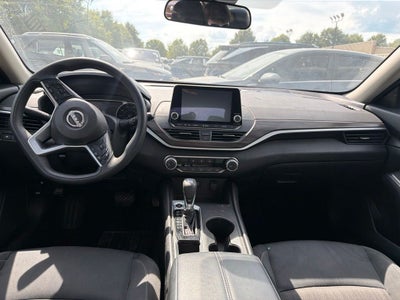 2025 Nissan Altima 2.5 SV CLEAN CARFAX 1-OWNER