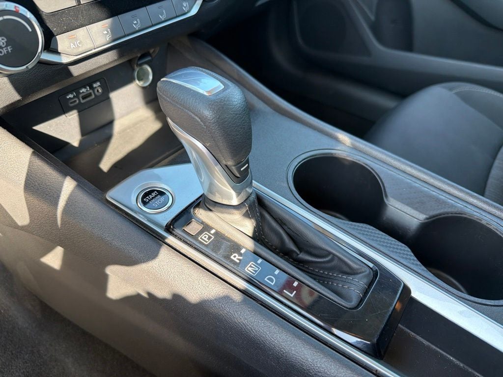 2025 Nissan Altima 2.5 SV CARFAX 1-Owner