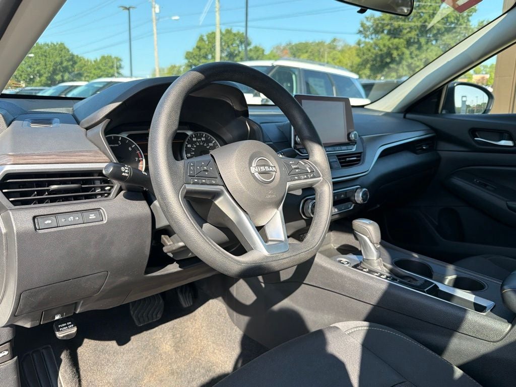 2025 Nissan Altima 2.5 SV CARFAX 1-Owner