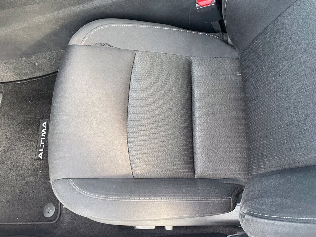 2025 Nissan Altima 2.5 SV CarFax 1-OWNER