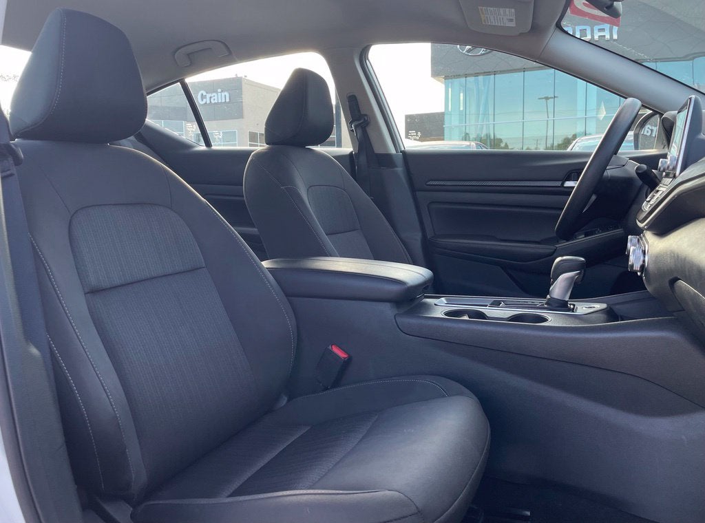 2025 Nissan Altima 2.5 SV CarFax 1-OWNER