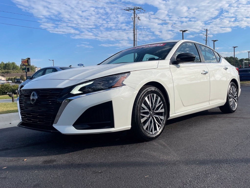2025 Nissan Altima 2.5 SV CarFax 1-OWNER