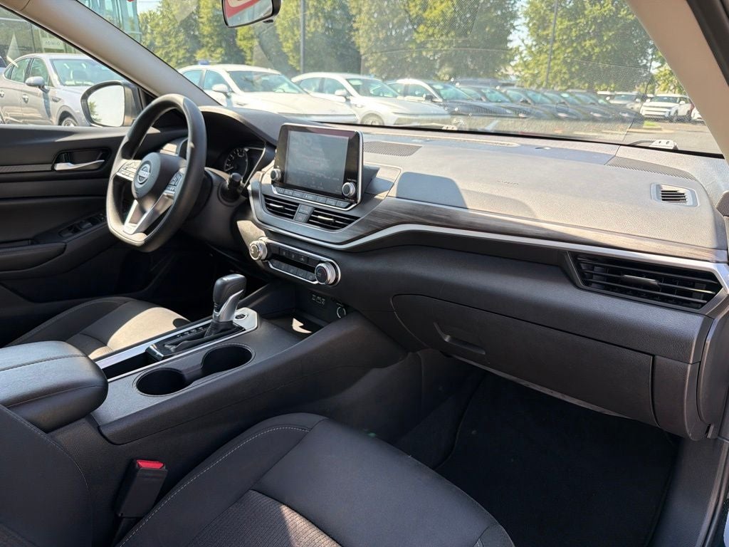 2025 Nissan Altima 2.5 SV CARFAX 1-Owner
