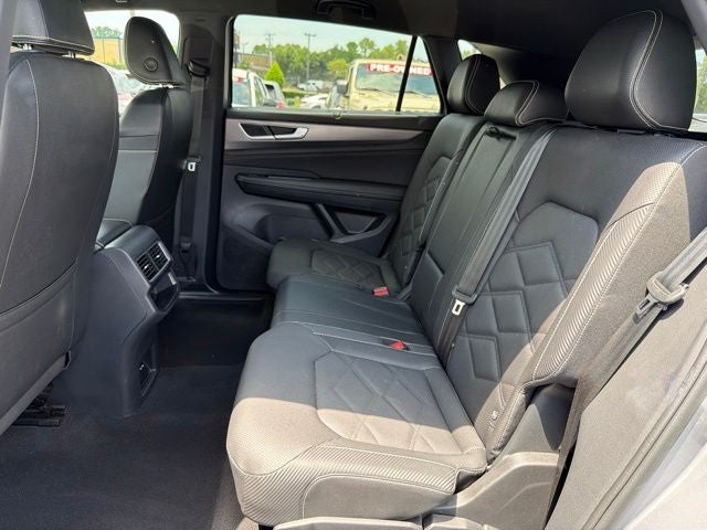 2025 Volkswagen Atlas Cross Sport 2.0T SE w/Technology