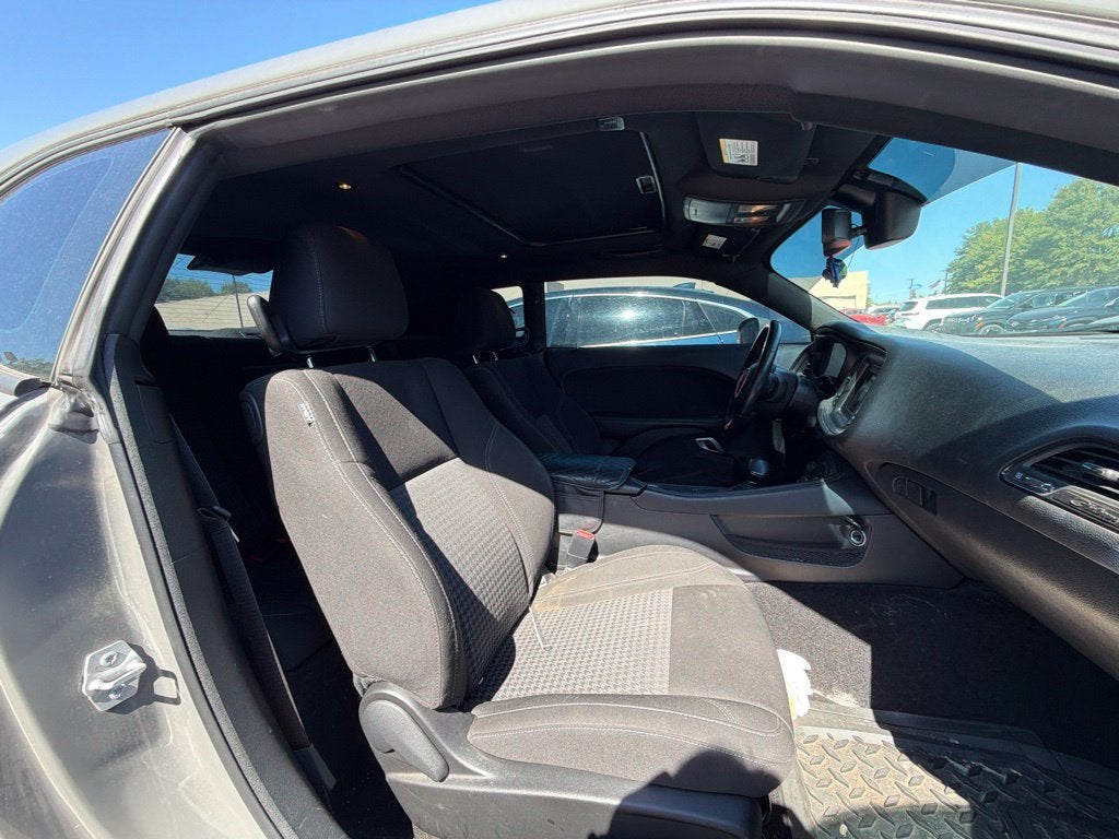 2023 Dodge Challenger SXT Clean CarFax, One Owner, Moonroof, Blacktop Pkg