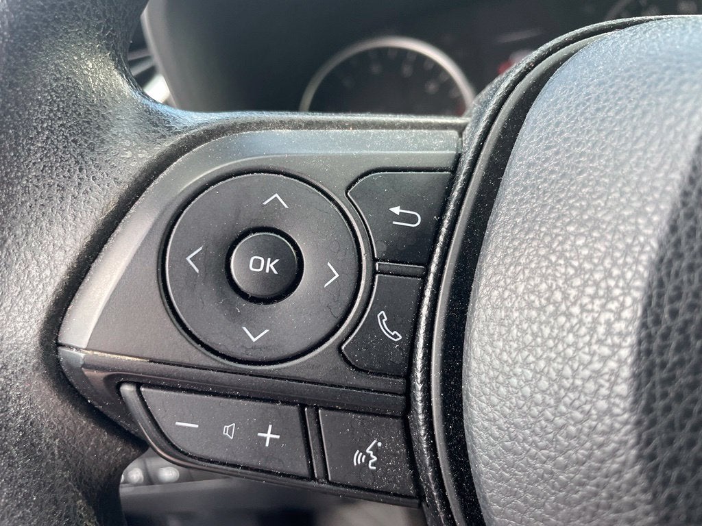 2019 Toyota RAV4 LE Clean CarFax, Blind Spot Warning