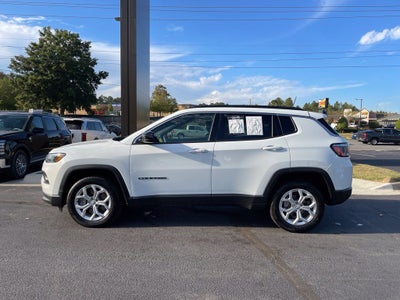 2024 Jeep Compass Latitude Clean CarFax, One Owner