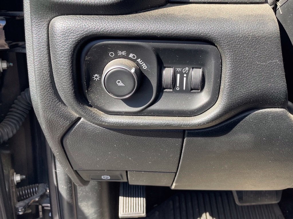 2020 RAM 2500 Tradesman Level 2 Pkg, One Owner