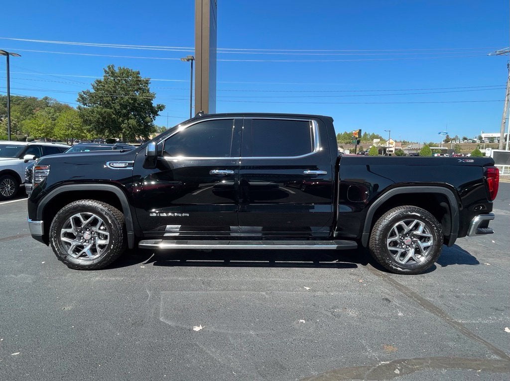 2024 GMC Sierra 1500 SLT Moonroof, Leather, X31