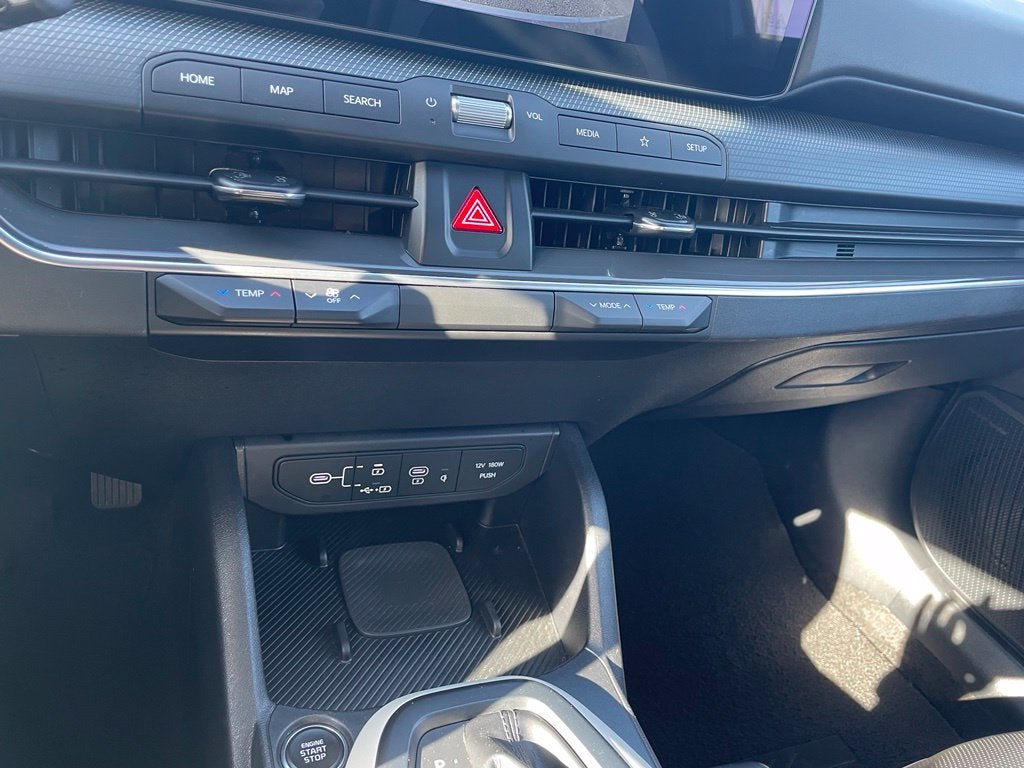 2025 Kia K4 GT-Line Pano Roof, One Owner