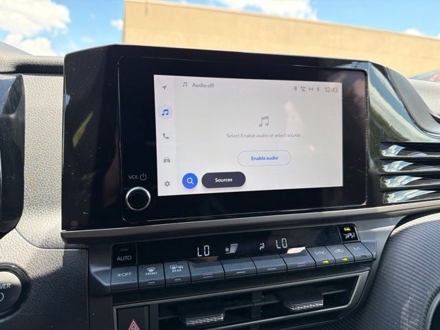 2025 Toyota Camry SE CARFAX 1-OWNER
