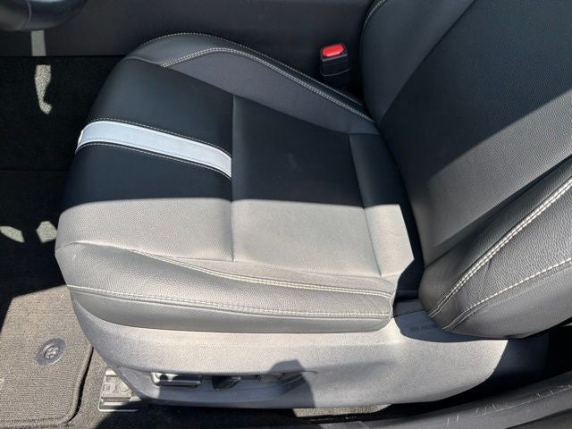 2025 Toyota Camry SE CARFAX 1-OWNER