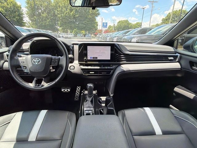 2025 Toyota Camry SE CARFAX 1-OWNER