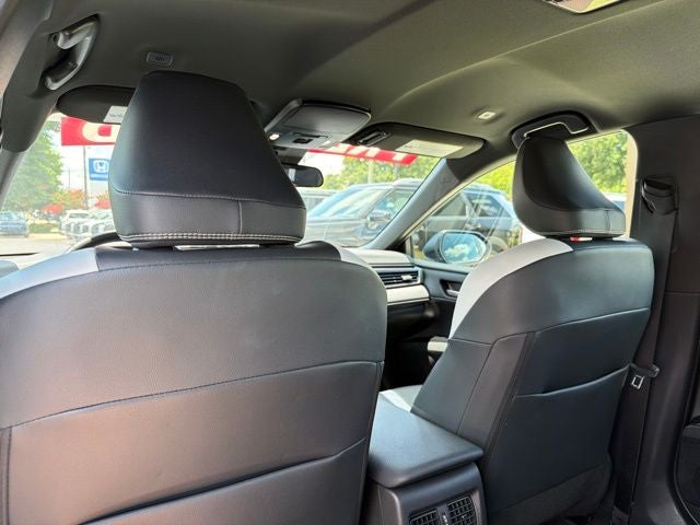 2025 Toyota Camry SE CARFAX 1-OWNER