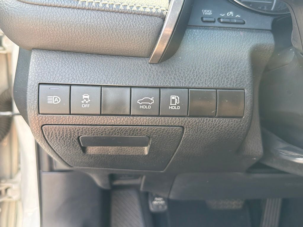 2023 Toyota Camry SE, CLEAN CARFAX