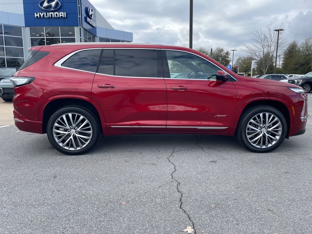 2025 Buick Enclave Avenir