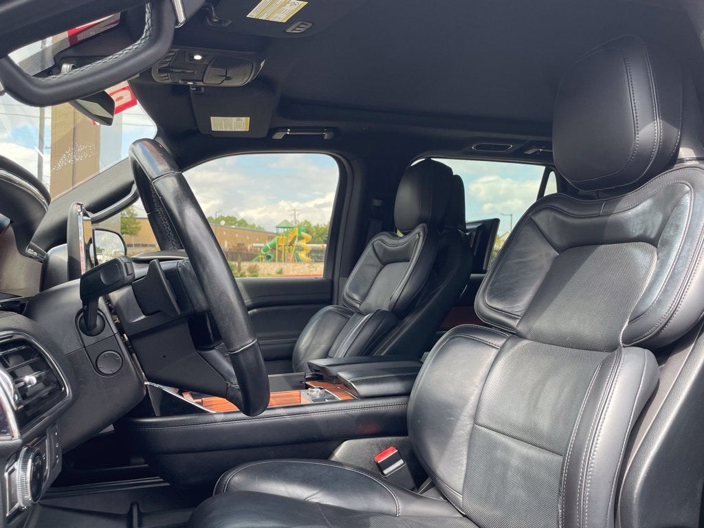2019 Lincoln Navigator Reserve Clean CarFax, Revel Audio, Leather, Third Row
